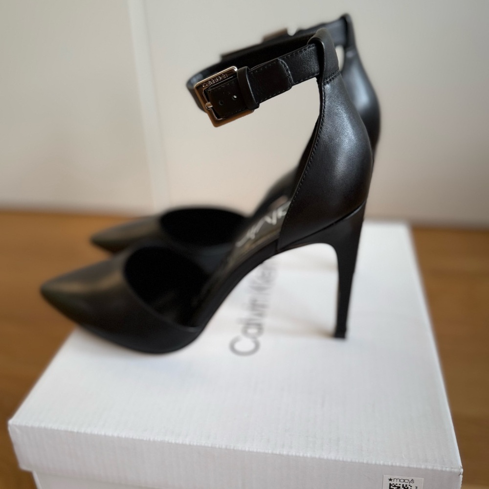 Calvin Klein Hilda Stiletto in Black Size 7 - Picture 4 of 9